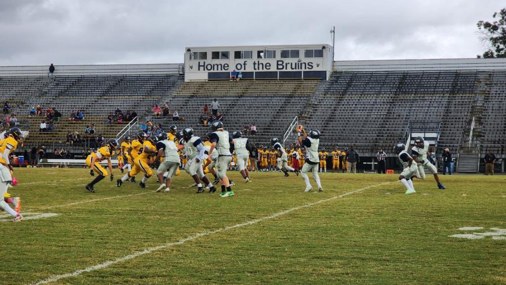 JolliffMiddle's tweet photo. “The Battle of the 23321” concluded this evening with @jmsjagsfootball taking on the @wbmbruins! The jags showed determination &amp; the ability to P.R.E.S.S. on! 🏈 next game is next Wednesday against @indianrivermid1 at WBH @ 5:30p! 

#gritonthegridiron #GameOnJags #footballseason https://t.co/hx8mAPpsrt