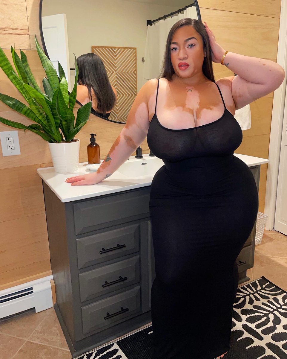 evi3_spice's tweet photo. 1 or 2? And click the 🔗 for more 😊 https://t.co/l5kjHDKY8u https://t.co/thoGXP9JKZ