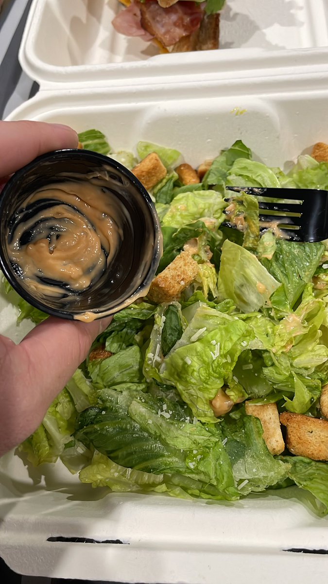 OhboyMikeT's tweet photo. @McAlistersDeli is it normal not to get enough dressing to even cover the salad? It was enough to cover one thing of lettuce https://t.co/LWFi3gocR3