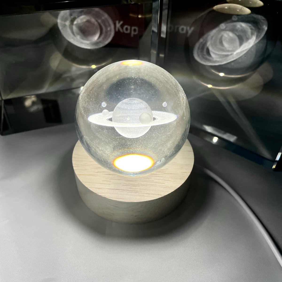 cosmicarchive_'s tweet photo. 내일부터 쉰다!!🤩
추석기념 이벤트로 작은 구슬 행성 조명을 
🔊#RT+팔로우해 주신 분 중 세분에게 선물해드립니다 ㅎㅎ🎁🎁🎁🎁불들어온거 실제로 봐야 함

저희 다른 이쁜 영롱한 상품도 많으니 구경하러 오세여
https://t.co/FPGru7Koza