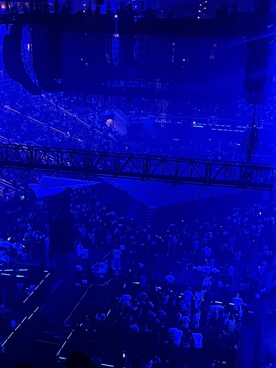 stacylleah's tweet photo. Yo @Ticketmaster what’s up with this view? Help! https://t.co/yBEYfh4p7P