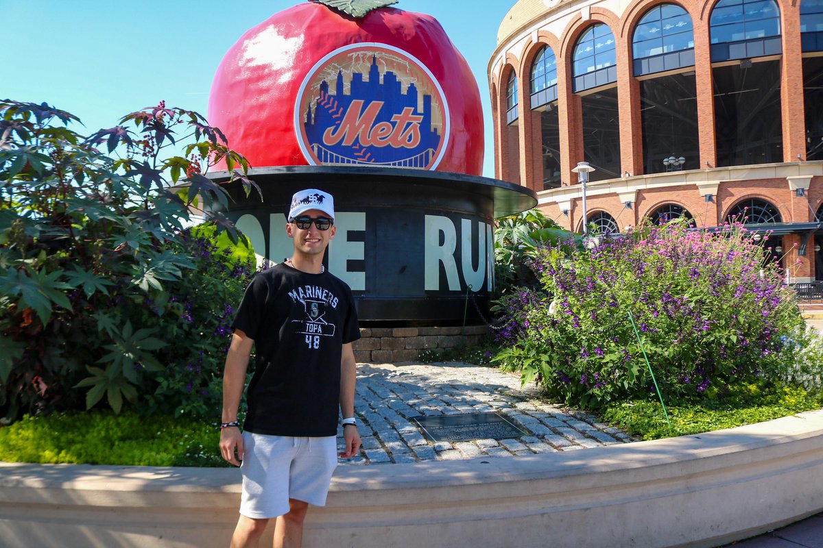 the apple 🍎

#baseball #mlb #mets #metsbaseball #nyc #newyork