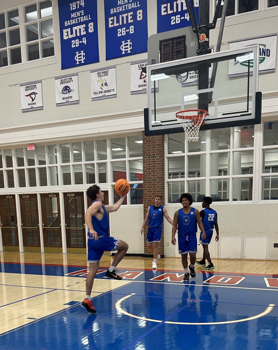 Hanover Men's Basketball tweet media