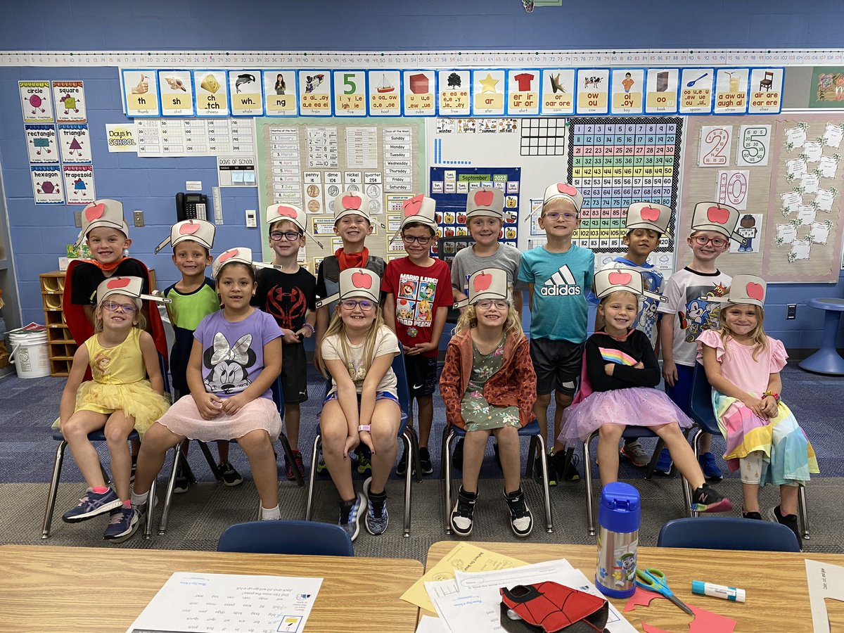 Learning about Johnny Appleseed! <a href="/ShellCreekVikes/">LCS Shell Creek Elementary</a> #lakeviewvikes