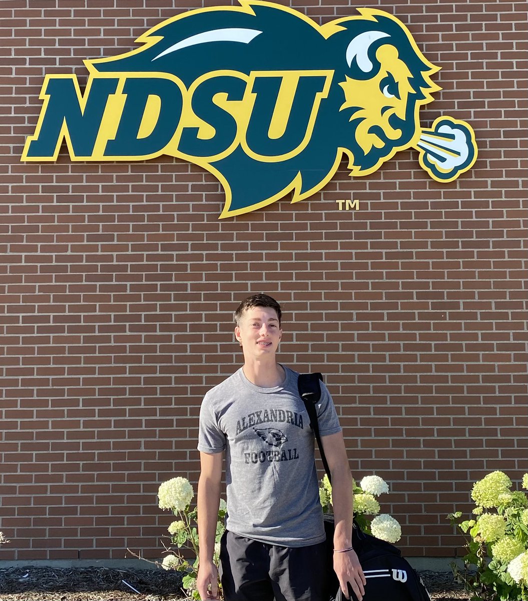 d_r_jackson's tweet photo. I am extremely blessed to have received a scholarship offer from North Dakota State University! Thank you so much to all of the NDSU coaches for believing in me. Go Bison!!

@Coach_Entz @CoachOlsonNDSU @CoachRHedberg @PetersNDSU @CoachDeno https://t.co/9DihhdOulD