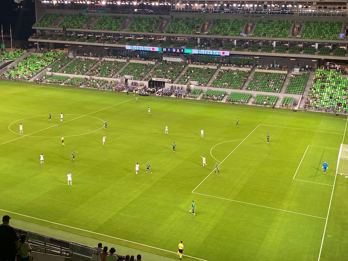 _Gio918's tweet photo. Quick trip to Austin that involved seeing bats, crazy hot weather and a three hour weather delay before the LA Galaxy vs Austin FC game

#LAGalaxy #MLS #awaydays #soccer #ATXvLA https://t.co/zmB1s8tusM