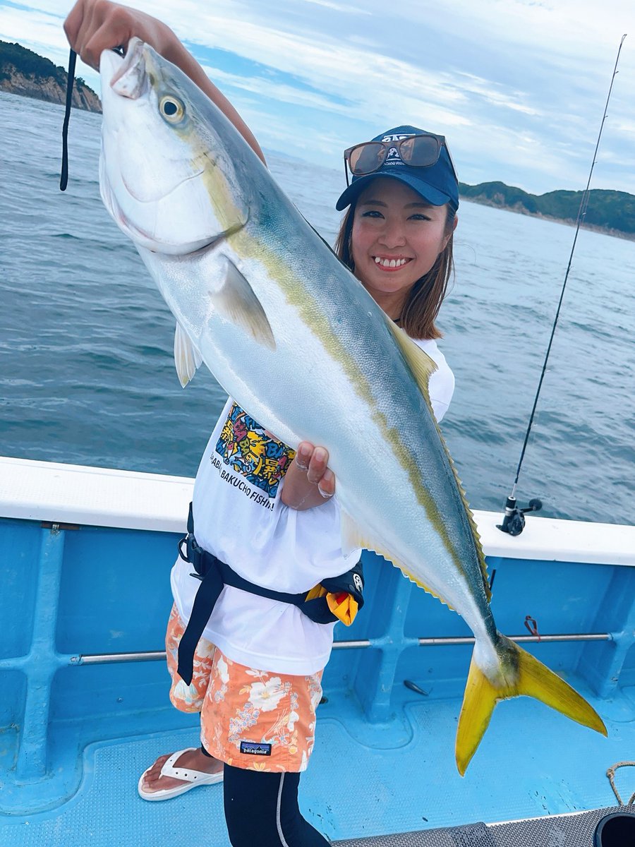 babababa_f's tweet photo. 今夜10:30～放送の #BABABABA爆釣Fishing 最終回は、#のませ釣り ＆ #鬼アジ 釣り💪そして、人気企画「釣ってさばいてクッキング！」で最後までワイワイ楽しくお届けします😄
果たして無事食材は確保できるのか❓
フッチー腕の見せどころ✨今回の簡単👌美味しい料理はなあに❓
最終回もお見逃しなく🎵 https://t.co/BngdqE5DE1