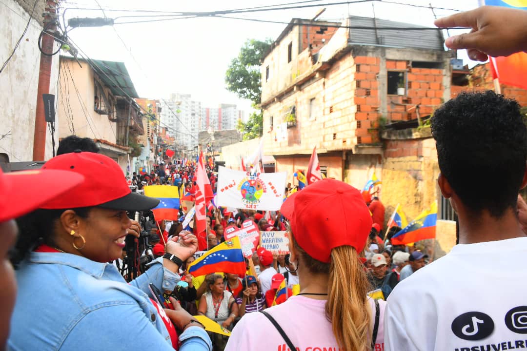 NicolasMaduro tweet picture