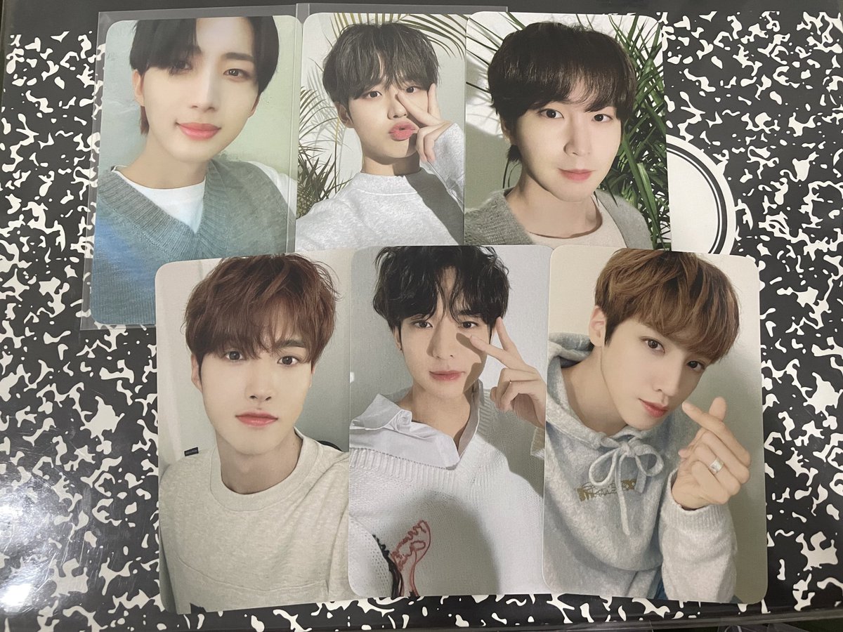 … wts lfb ࿐ #bunnanacart

𑁍 PENTAGON PC Set
➳ Season’s Greetings 2021 (SG2021) 
     ⤷ ₱500 SET

— hui, hongseok, shinwon, yeoone, yuto, wooseok
— pf &amp; lsf exc
— no major flaws, but don’t claim if sensitive
— will send condi through dm
— strictly no cancellation