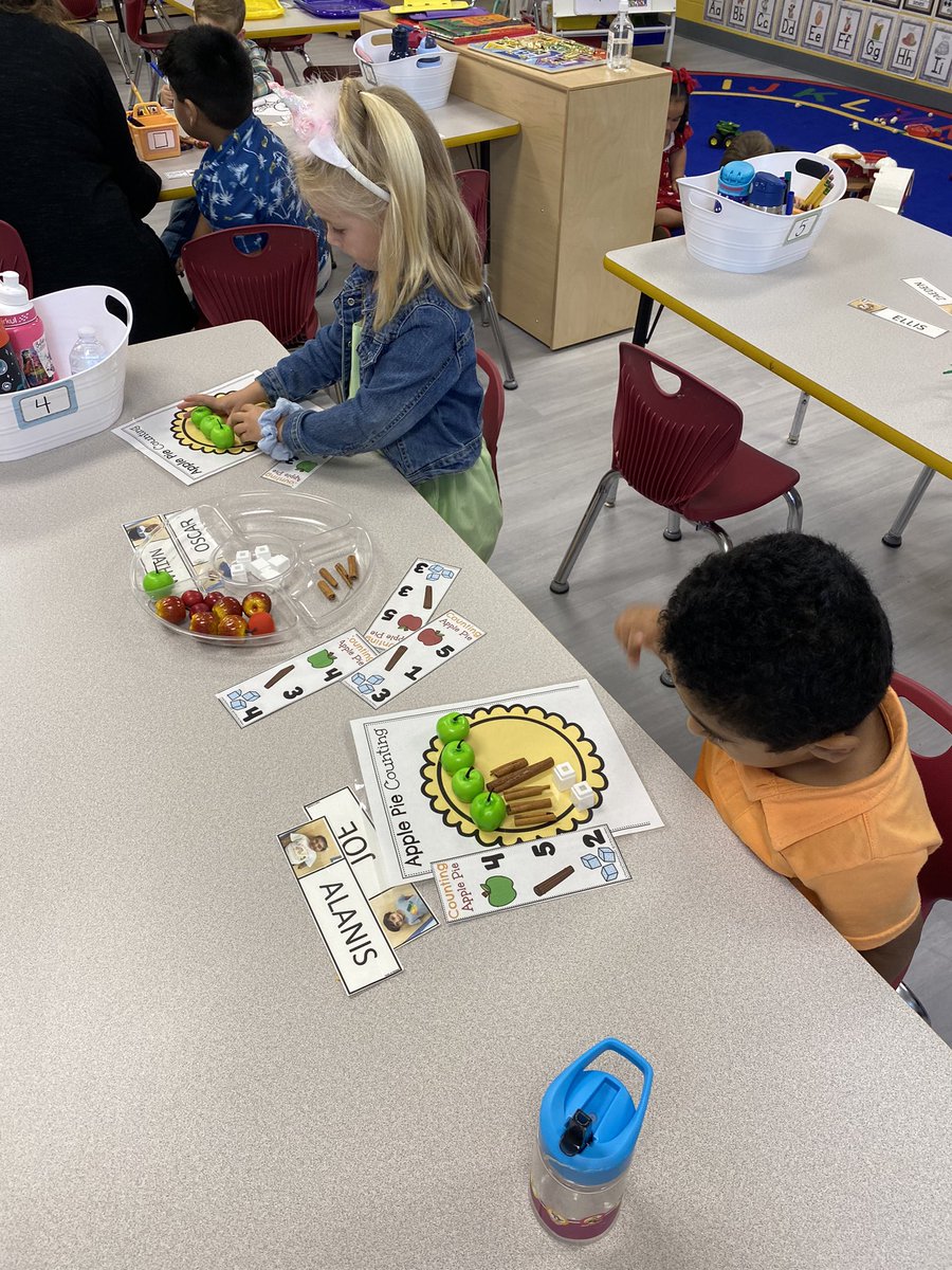 We are having the apple-lutely best week in VPK <a href="/plainviewElem/">Plainview Elementary School</a> 🍎🍏🦦
#otterlyAwesome 
#more2SeeInYear3