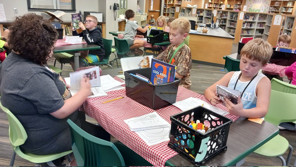musuzq's tweet image. Book tastings this week! #pesd32 #librarylife