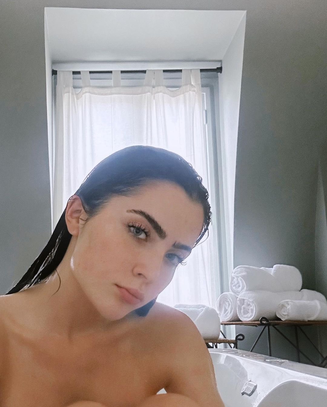 JADE PICON 🌪️ on X: 🛁 t.coIvoy1QfCG5  X