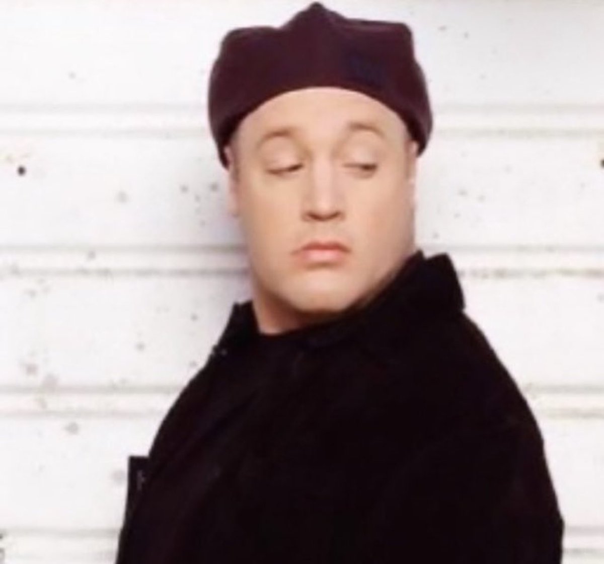 tyalana03's tweet image. me twerking in the mirror making sure i still got it