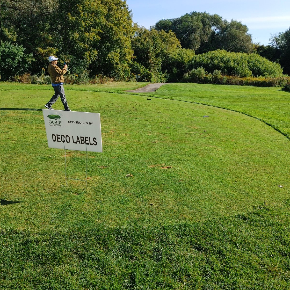 🌟 Had a blast supporting AFEY (Advocates for Etobicoke Youth), playing golf on a sunny day 🏌️‍♀️, and winning awesome prizes (no joke! 🏆). 🙌 So inspiring to see Ron Taverner of Toronto Police Service backing youth initiatives. Kudos!  #TPS #Underprivileged #AtRiskYouth #Etobicoke