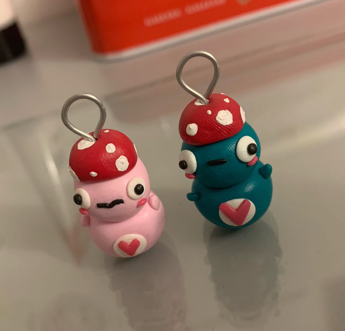 lletpantera_'s tweet photo. Mushie character available!!!! 🌸🍄 https://t.co/pmxmzI8Ghj