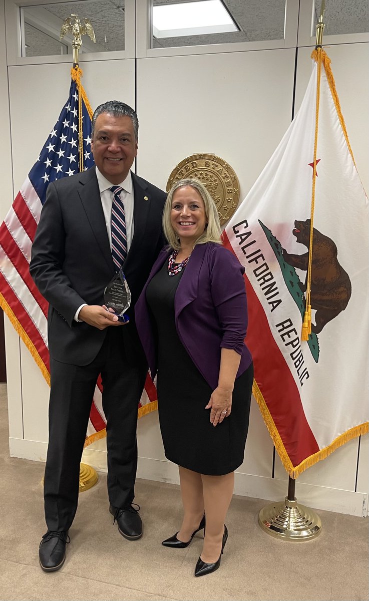 CeoCoabe's tweet photo. Thank you, @AlexPadilla4CA for your outstanding legislative leadership for #AdultEducation! We are so grateful and honor you with our Adult Education Leadership Award. #COABE #LeadershipMatters #AEFLWeek2023 https://t.co/Tx9kPr2Y2D
