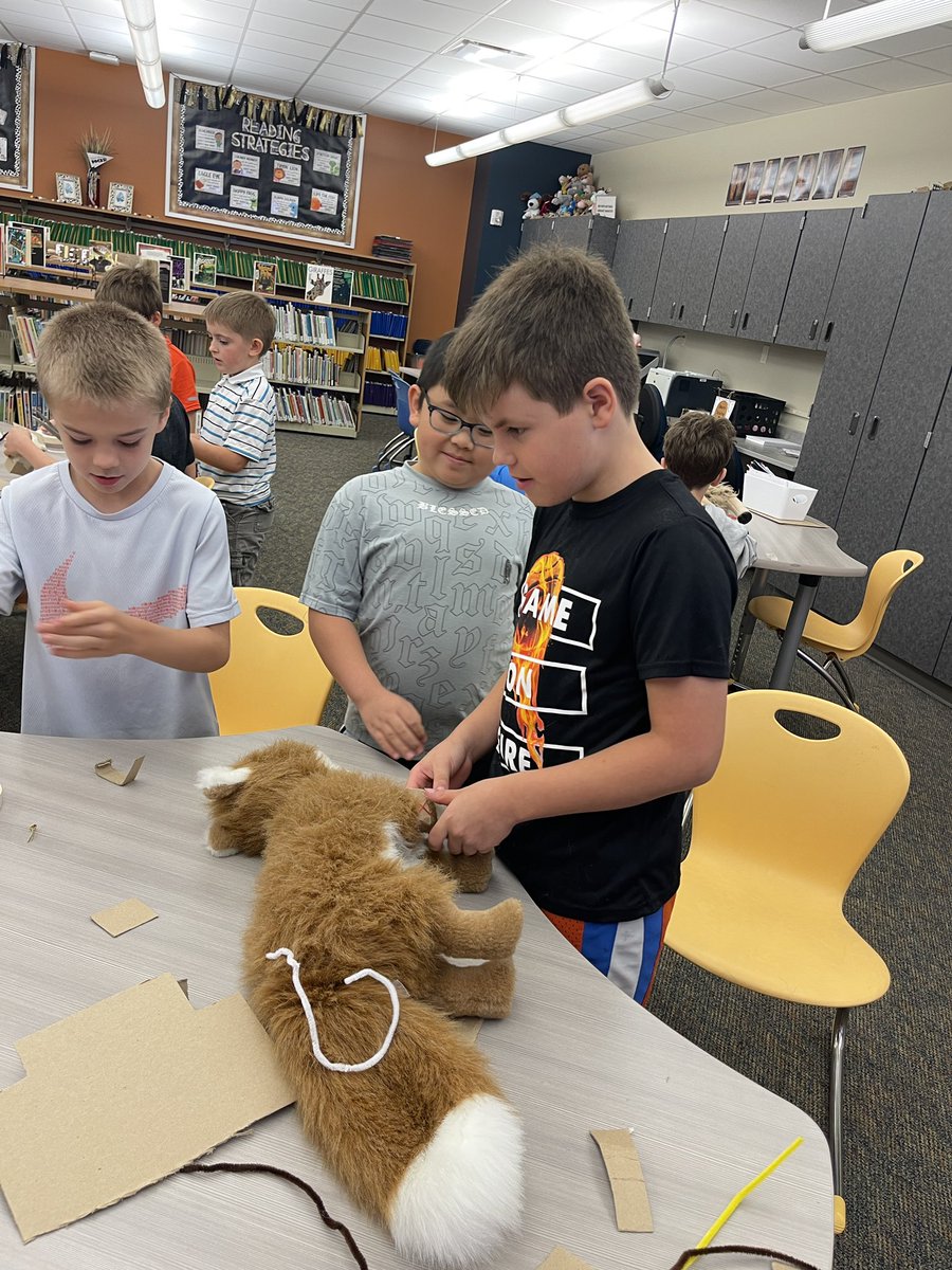 Amy Becker tweet media