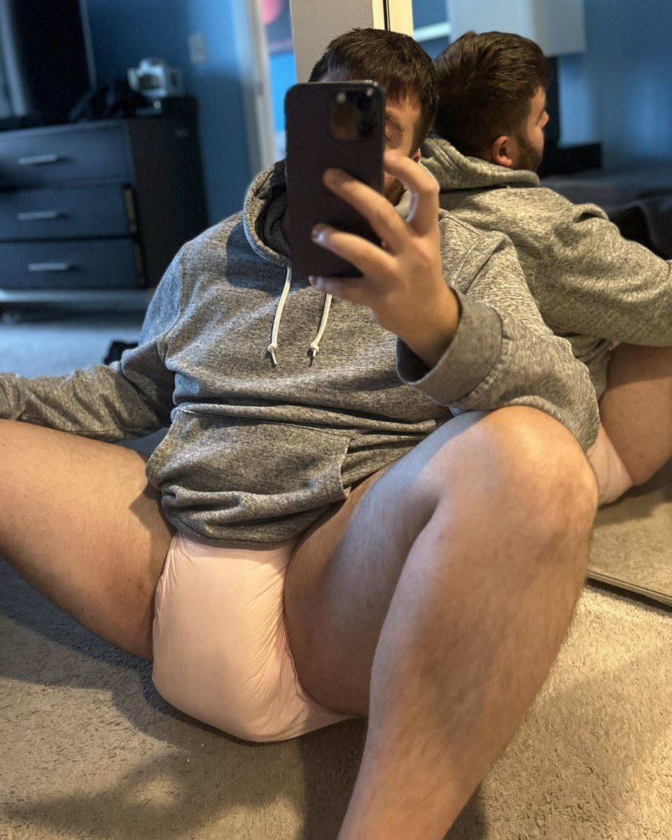 the.biggest.bro tweet media
