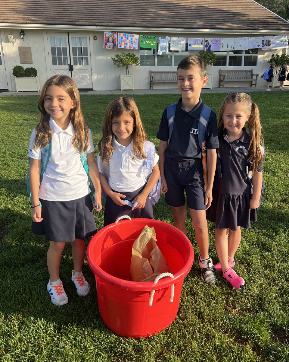 Today through Friday, donate your new or gently used children's books and young adult books to the Big Sunday Book Drive by dropping them in the red bins on the lawn. Thank you for supporting our greater Los Angeles community! 📚 #bigsunday #booksnbrunch #bookdrive