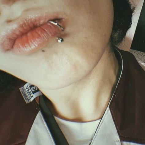 koottomi's tweet photo. Demostrando que Jeon Jungkook es un omega ☝️ — un hilo ˚ʚ♡ɞ˚ https://t.co/dwmDu5Mz3K