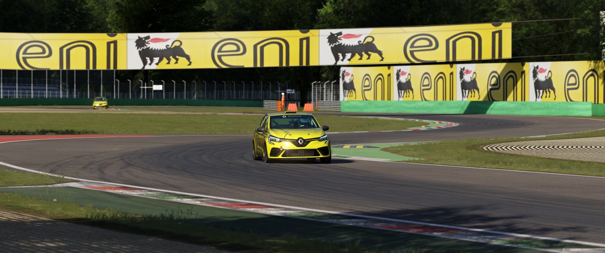 Segunda victoria en el segundo split en la Clio Cup organizada por
<a href="/a_tot_drap/">A Tot Drap</a>
en Monza.  Al menos hoy no han sido los 20 segundos de ayer y hoy han sido 9.  Le estoy empezando a coger el gustillo a este coche jejeje.
<a href="/MNG_Simracing/">MNG Simracing Club</a>