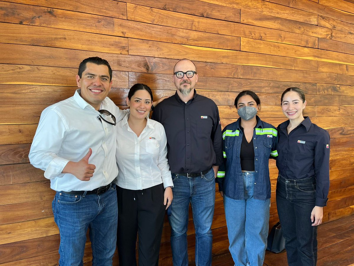 grupomadaltos's tweet image. Hoy visitamos las plantas de Ternium donde se conoció donde se fabrican las láminas en caliente y visitamos su laboratorio de investigación. 

Muchas gracias American Chamber of Commerce of Mexico por compartir esta experiencia!

#tenaris #techgen #tamsa  #denso #ternium #amcham