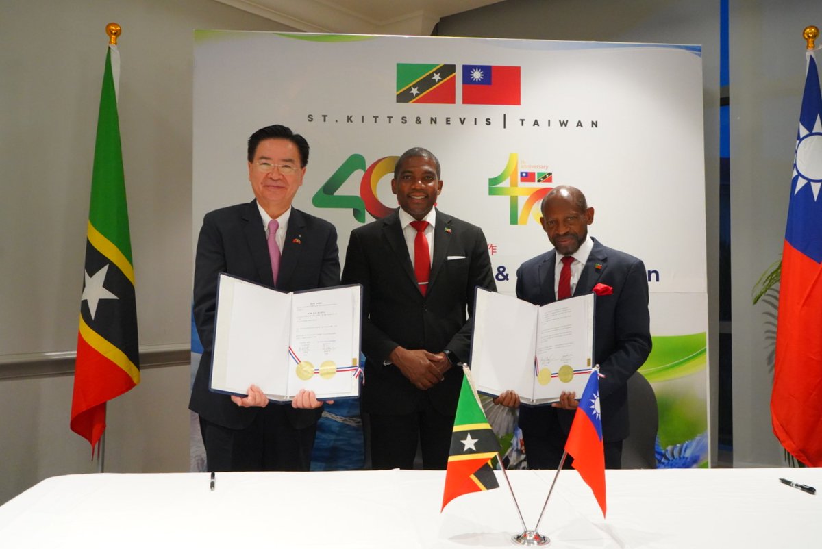 TW_StKitts's tweet photo. It has been a whirlwind of a day for Minister Joseph Wu after he arrived in St. Kitts and Nevis on Sep 18. He met with H.E. Governor-General Marcella Liburd, Hon. PM Drew, Rt. Hon. Dr. Douglas, and attended the Ceremonial Parade of #Independence40. #TW_SKN40 https://t.co/iDdD5PX9BY