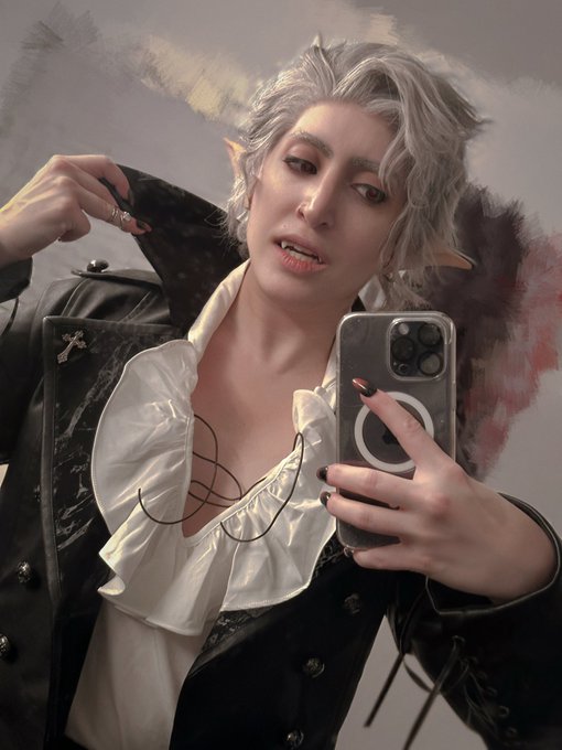 More Astarion 🤍 https://t.co/5dvc414PeB