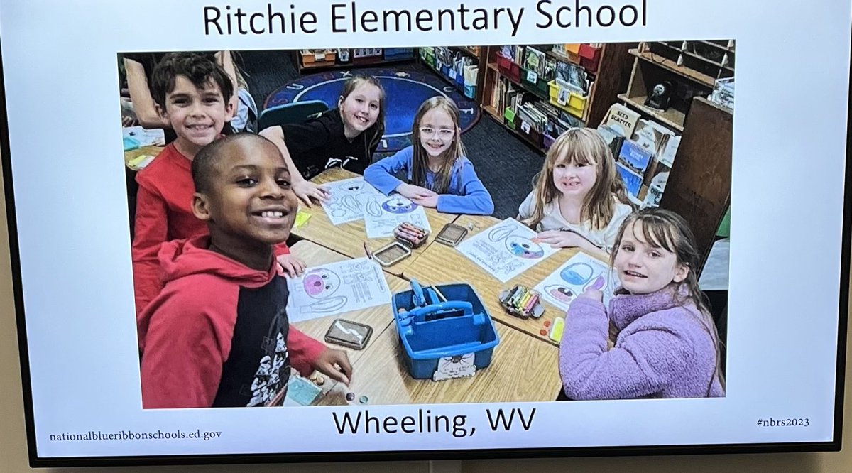 OCSDrMiller's tweet photo. Congratulations! 
#TogetherWeAchieve
#NationalBlueRibbon
#WVDE https://t.co/c9x39Rm0Wp