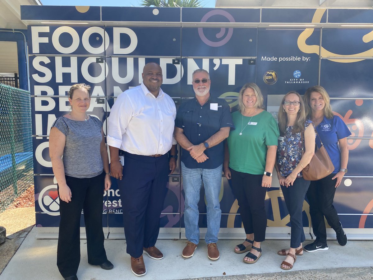 Thank you ⁦<a href="/csime90/">Corey Simon</a>⁩ and ⁦<a href="/Sen_Albritton/">Ben Albritton</a>⁩ for learning more about Community Partnership Schools and the positive impact for students, families and the community of Sabal Palm Elementary