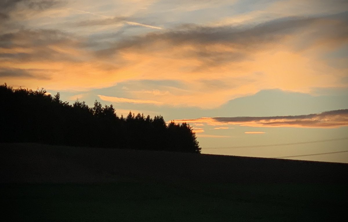 rita_ava_100's tweet photo. Good night 😴  #Landscapephotography #Switzerland https://t.co/eD5Z0jvZYa