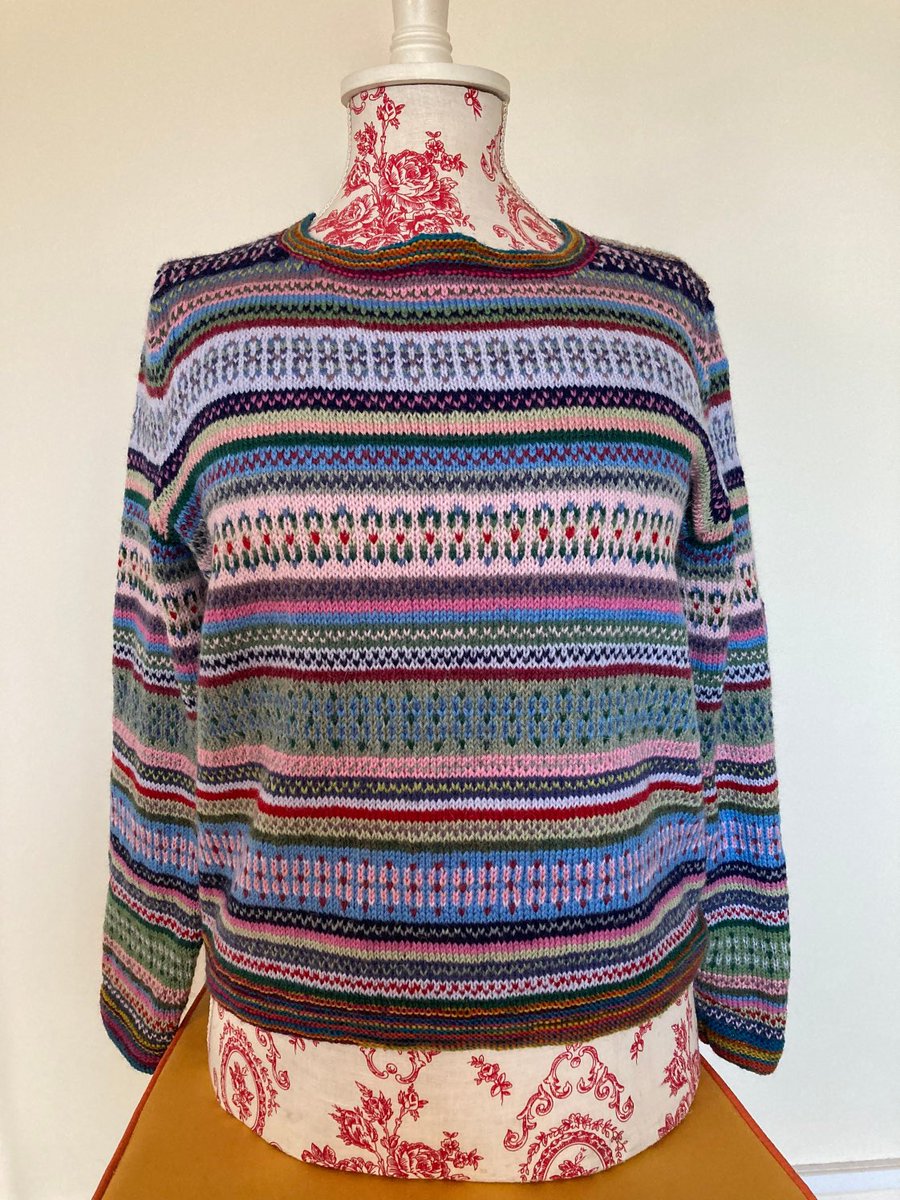 I'm knitting a new version of this Fairisle sweater, check it out and many others in my Etsy shop #etsy #handknits #MHHSBD