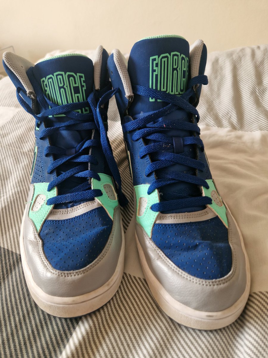 deanospud's tweet photo. @sneakersteal I can't find a relating image either way.....just not sure. https://t.co/h9Yulr2oLH