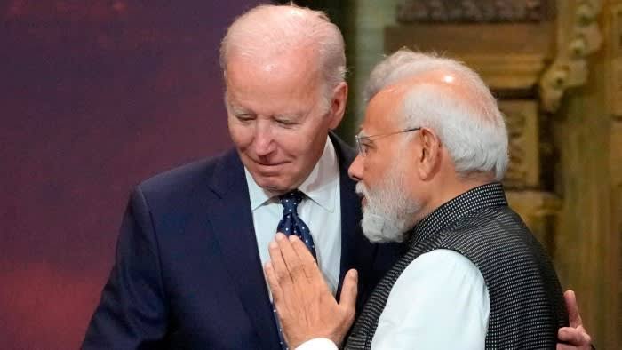 vazy_7011's tweet photo. @ANI Isko bolo jada bakwas na kere nhi to ek thappad main democracy iski gaan se nikalwa dunga https://t.co/oNzUcNIywN
