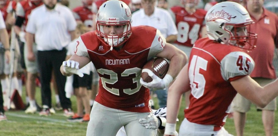 Some frequent flyers from last week’s list as Husker247 spotlights the stellar high school performances from Nebraska commits

Between a 4 touchdown game from Carter Nelson and a 227 yard bid from Conor Booth, #Huskers were well represented on Friday

🔗: 247sports.com/college/nebras…