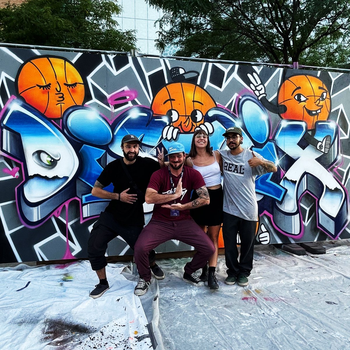 UPMTLFEST's tweet photo. Here is the wonderful art piece done live at our Art Attack event at the Distrix Festival which was on September 3nd at Place des Arts, check it out!
.
Artists:
Axe
Awie
MonoSourcil
LP Montoya
.
#upmtl #artattack #montreal #up28 #graffiti #festivaldistrix #painting #Montreal https://t.co/b8BB97hsJ0