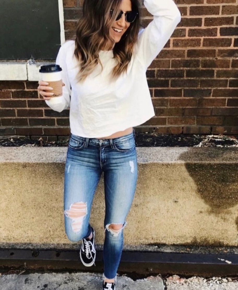 On the go? Grab your favorite cuppa Joe from Blondie's, 8am-3pm! ☕️

📷: <a href="/lizzyinthelou/">Elizabeth Canada</a>