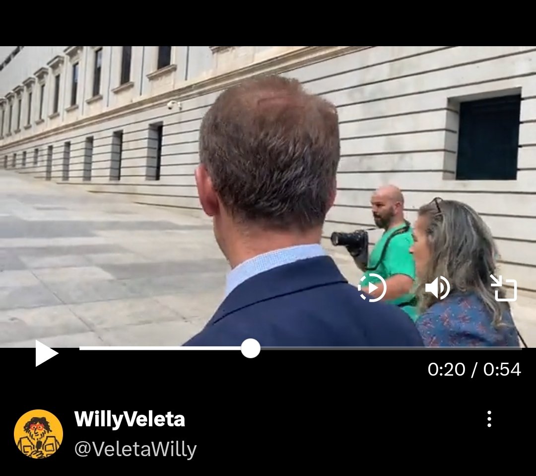 garci_mad's tweet photo. @Edu_Nividhia Mientras no hablen de tu carrerita!! Menudo reprisss!!! 🤣🤣 https://t.co/iGGYtL6Mqz