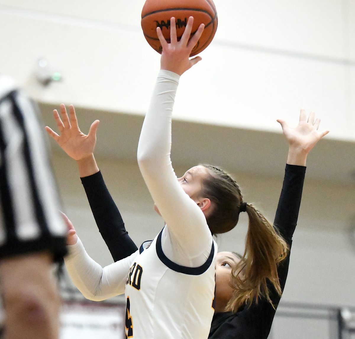 FullCrtCoverage's tweet photo. GIRLS BASKETBALL: @WBstatechamps' Davis twins (@DavisTwins123) find new home with Dawgs, committing to Georgia; DCDS’ Elam, Oxford’s Richter, WLN’s McCullough make commitments >> https://t.co/eFMHwgHsUd https://t.co/AYmqBJZRGM