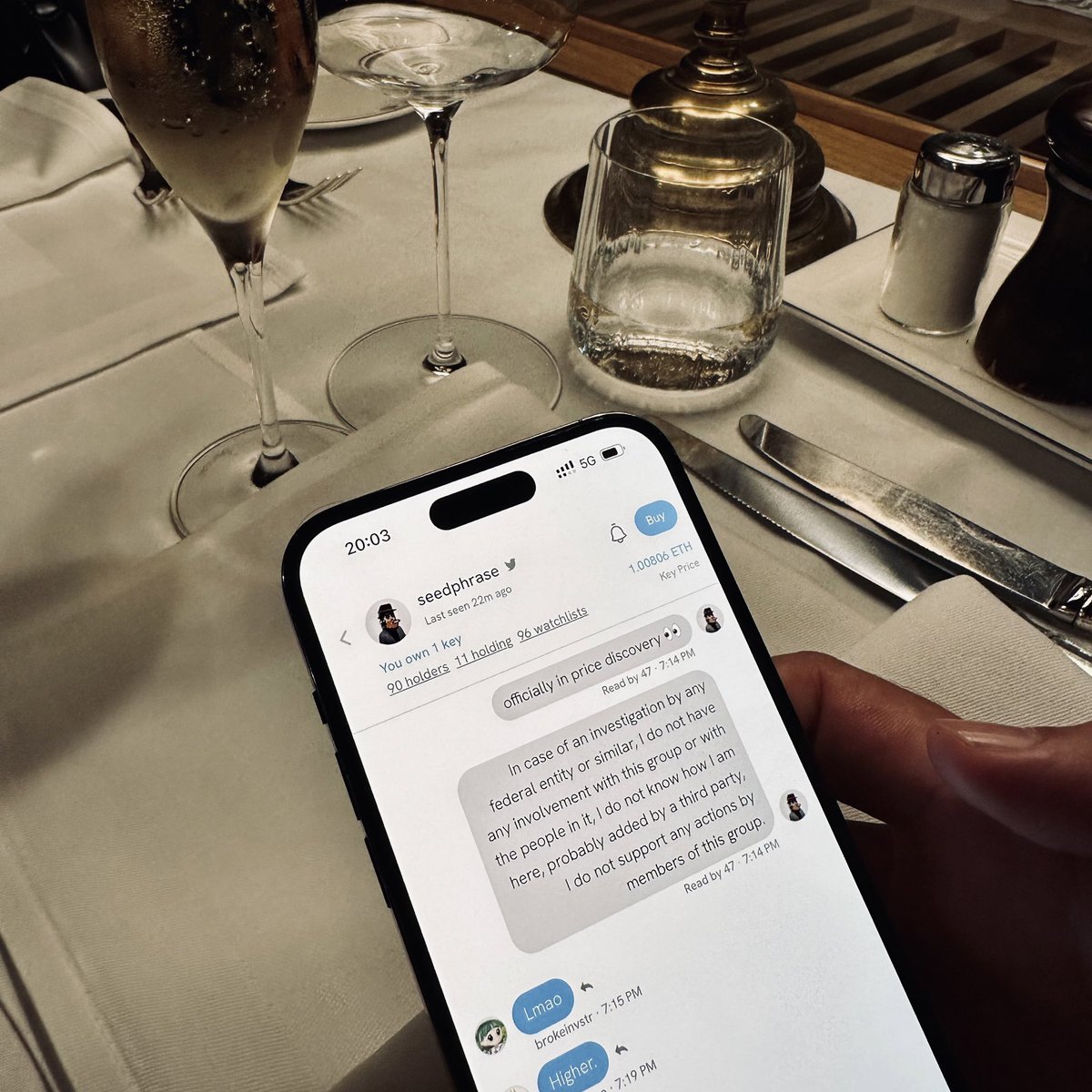 farokh's tweet photo. This mf hits 1 eth on friend tech and can’t get off the app during dinner 🤦‍♂️ https://t.co/2y1JpAsOle