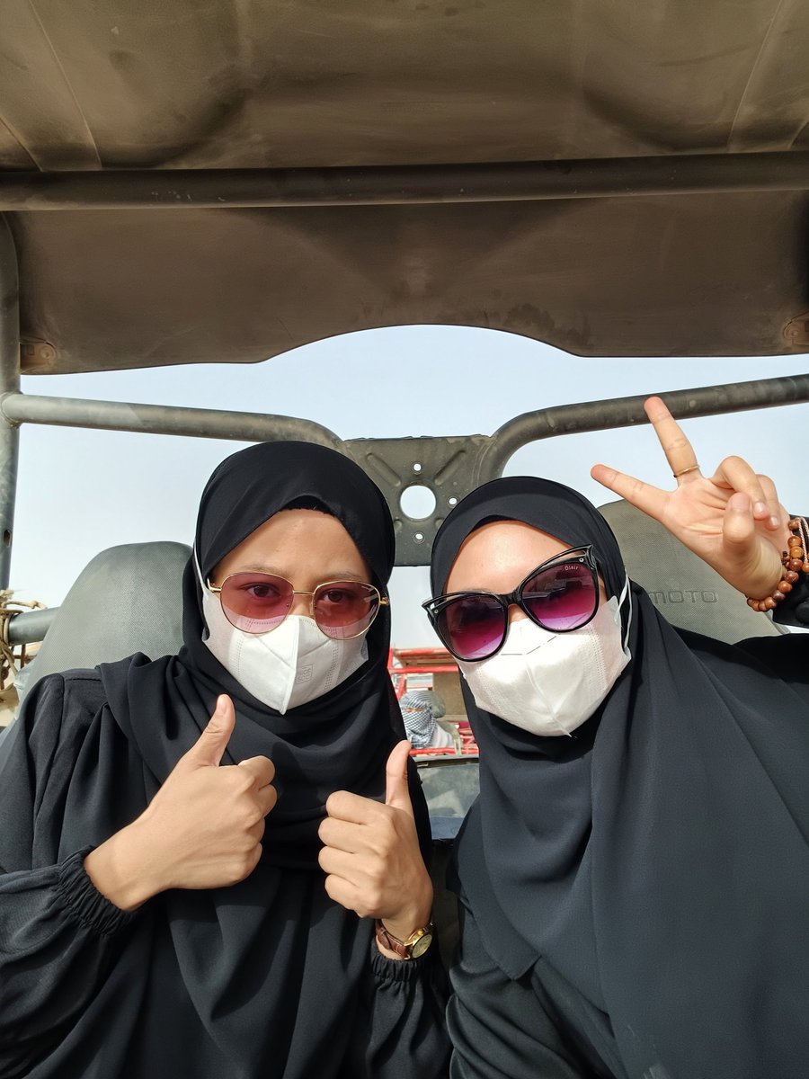 NeniUlpi's tweet photo. Setelah berpusing² terbitlah hiling
#SummerHolidays05
#DeWe
#egypt2023 https://t.co/y4H9tLsENS