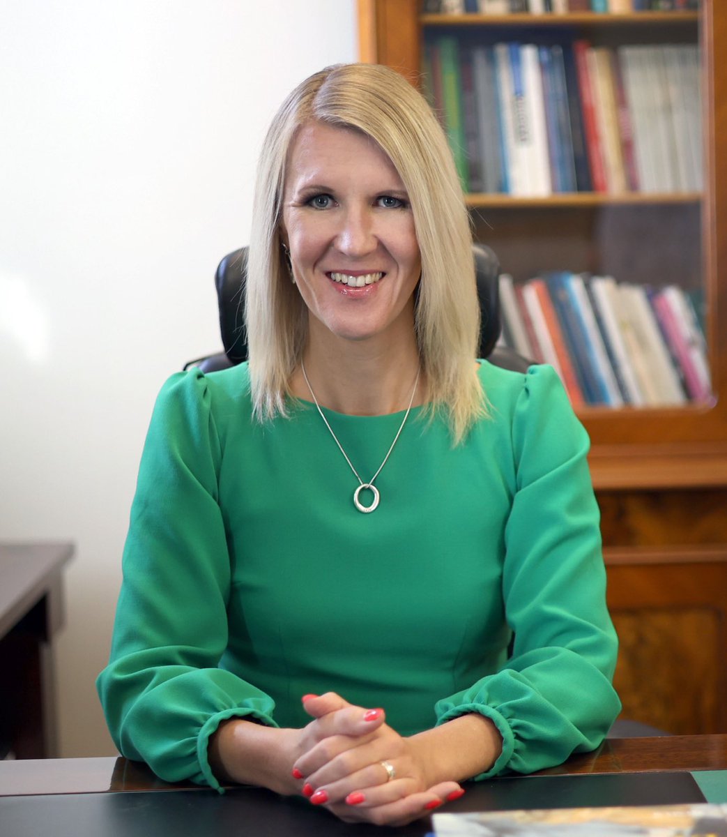 Huippuriihi tieteelle ja korkeakoulutukselle!

Ensimmäinen budjettiriiheni tiede- ja kulttuuriministerinä ja valtioneuvoston jäsenenä. Olen todella onnellinen sen lopputuloksesta. Nyt pääsemme kunnolla töihin! 💙 

Lue alta kohokohtia! 1/9