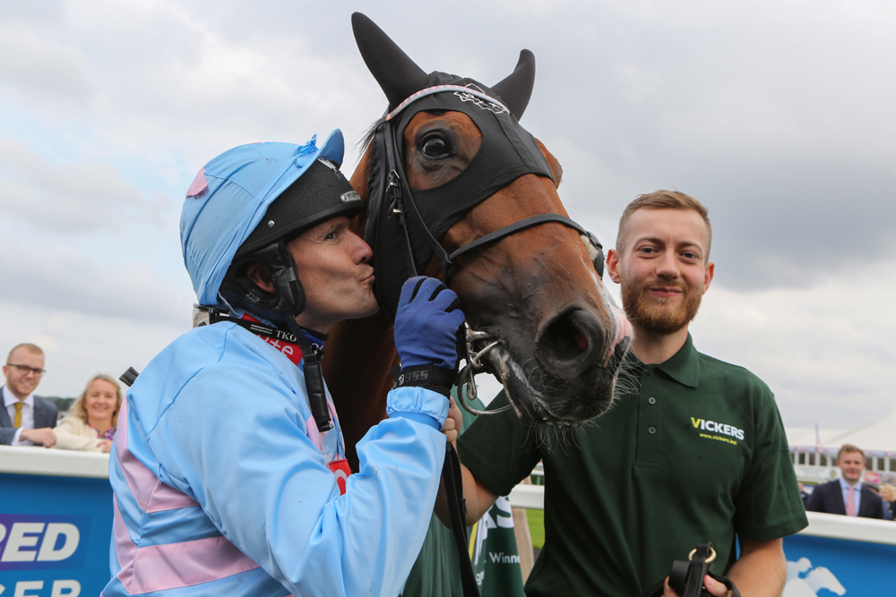 Legerlegends's tweet photo. We're still on a wonderful high following the 2023 @vickersracing #LegerLegends Race on Sunday. What an exciting race and a fantastic win for @tommyscu and the @BrookhouseRacin trained I Still Have Faith 🤩

📸 @sqweezy captured some great pictures on the day. https://t.co/WU1LNrF2Bs