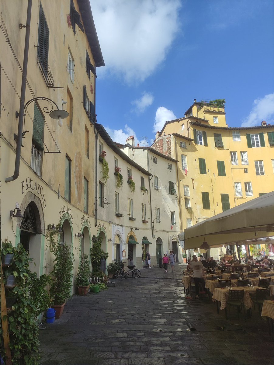 Lucca-Volterra