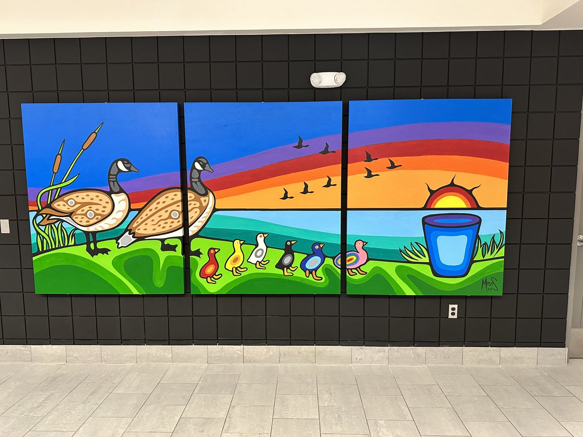 The mural is officially on display at <a href="/LDS_Raptors/">Lakeshore Discovery Raptors</a> ! What a beautiful piece of art created by all our Raptors in collaboration with Moses Lunham <a href="/gecdsbpro/">GECDSB PR</a>