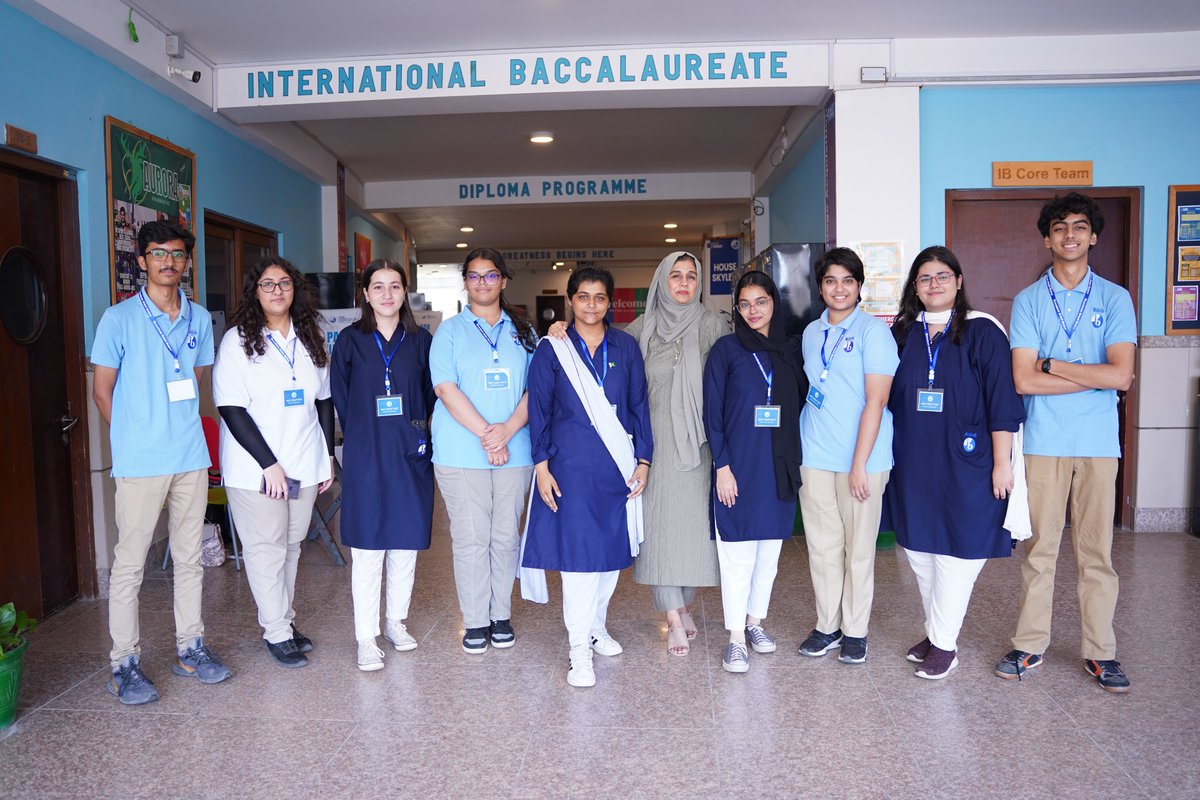 IBPAKAssoc's tweet photo. IBPAK Executive Committee Members at Beaconhouse PECHS Campus Karachi.

#pyp
#myp
#DP
#leaders
#ibworldschool
#internationalbaccalaureate
#professionaldevelopment
#workshops
#ibstudents
#ibschoolsofPakistan
#ibtogether
#education
#global
#IBPAK https://t.co/4t1qRknMDI