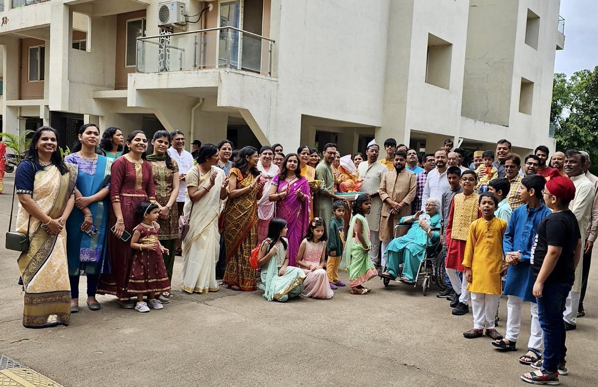 #GanpatiFestival in our society is a cherished tradition! It's a time when everyone comes together, works tirelessly, & enjoys the festivities with decorations, programs, delicious food, & Ukdiche Modak. From kids to seniors, it's a true feeling of belonging and joy every year.