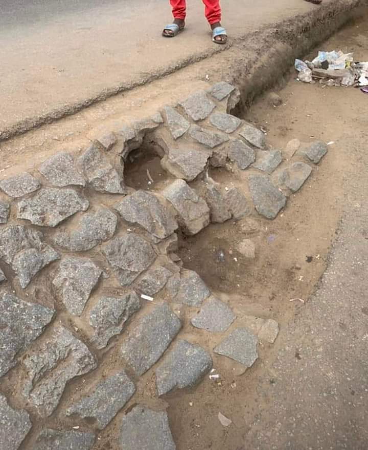 ZonePresse_'s tweet photo. C'est où ? 🤔 https://t.co/DtTat5to9Y