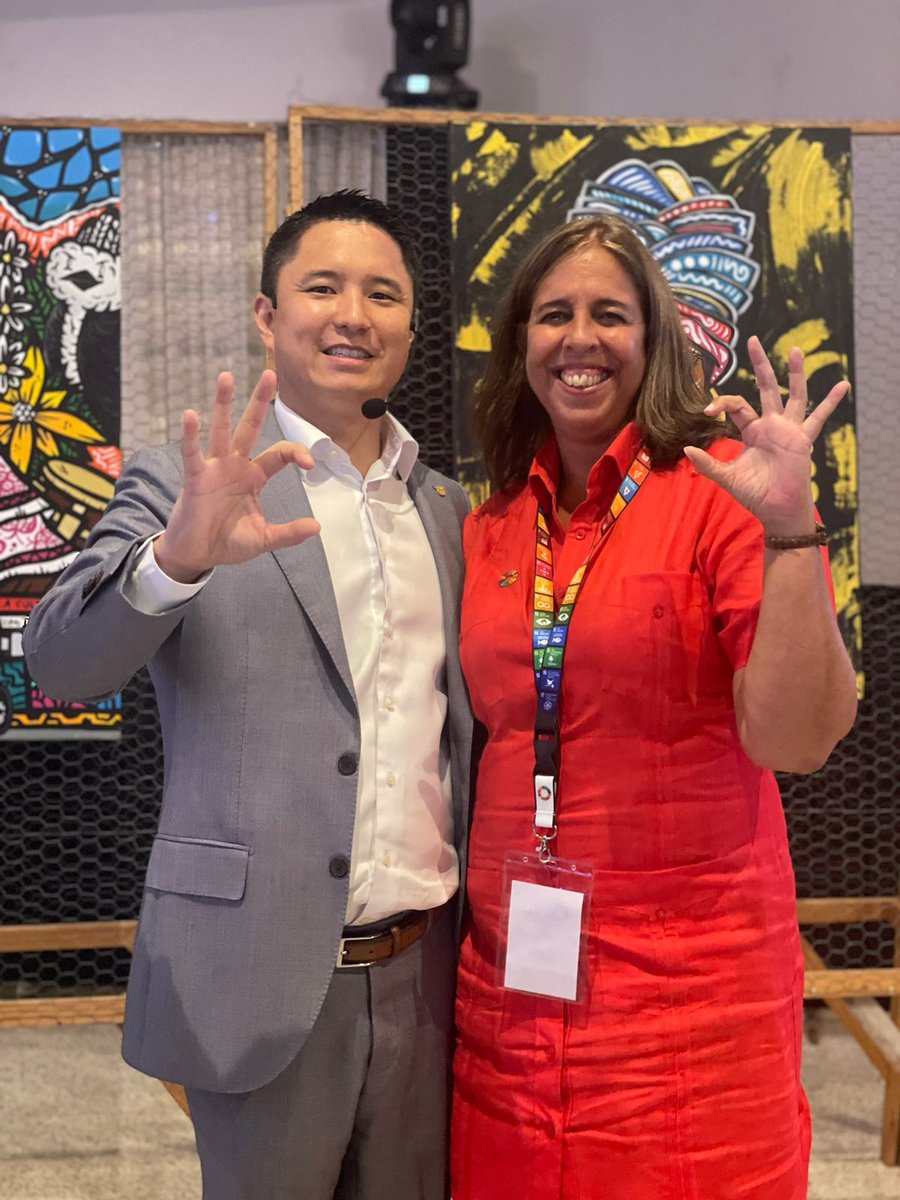 graca_patricia's tweet photo. Change Starts with ME! #SDG localizing campaign launched today 🙏🙏🙌 2 partnerships with @chenmapty #Colon Chamber of Comerce wt #privatesector &amp; @ONUPanama! #onlytogether #SDG17 #privatesectorpower 👌👌 https://t.co/dDxiObw7Bt