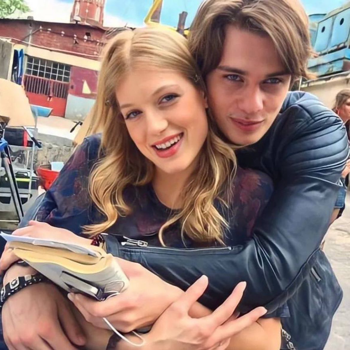 galitzineupdate's tweet image. COMEÇOU!!! Nick ta na Globo agora, como Johnnie, no filme Duelo de Cordas. Quem tá assistindo?? 
 #HighStrungMovie #HighStrung